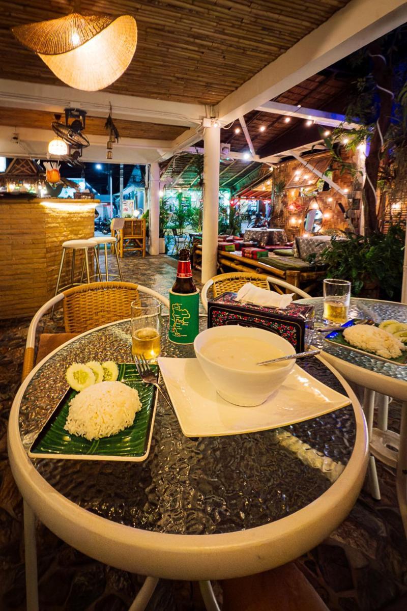 Passion Nai Harn Exterior foto